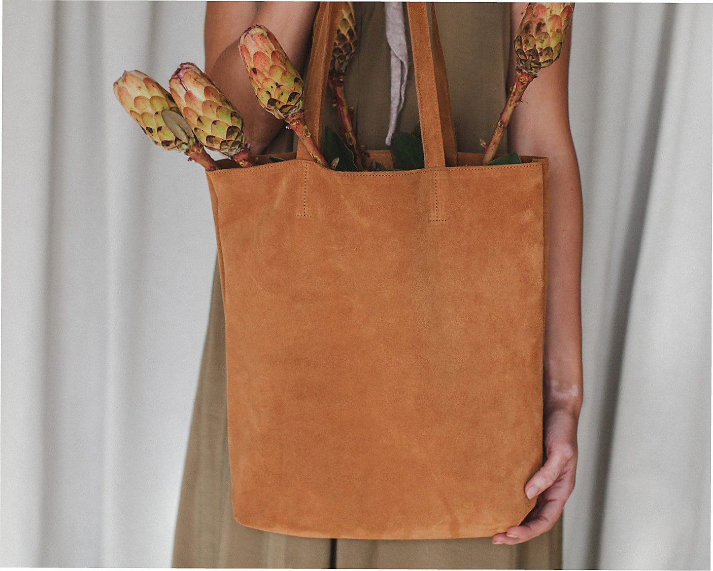 M Tote Bag - Ambra